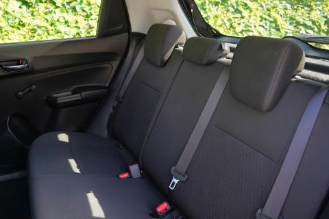 2021 Suzuki Swift Hybrid GLX - Thumbnail