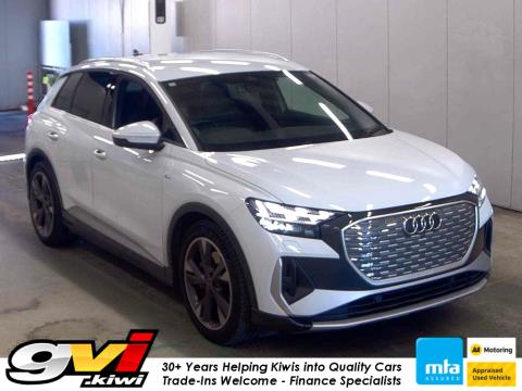 2023 Audi Q4 e-tron S Line - Thumbnail