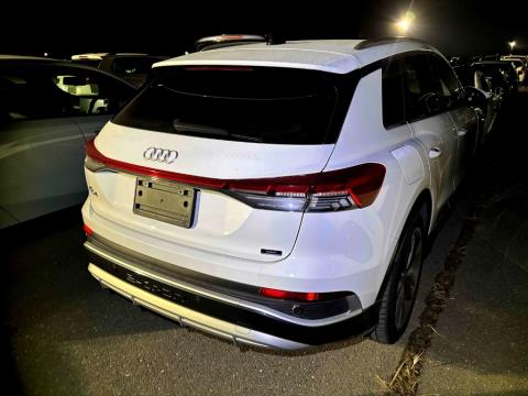 2023 Audi Q4 e-tron S Line - Thumbnail