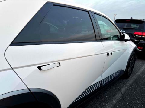 2022 Hyundai Ioniq 5 72kWh - Thumbnail