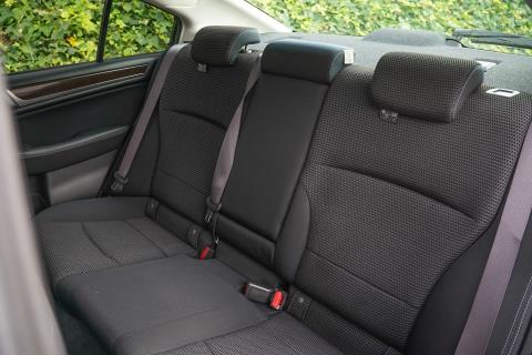 2015 Subaru Legacy 2.5i Sedan - Thumbnail