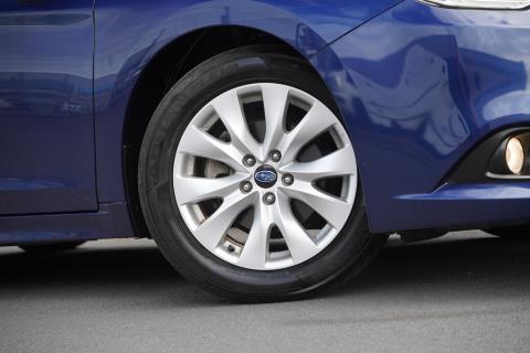 2015 Subaru Legacy 2.5i Sedan - Thumbnail