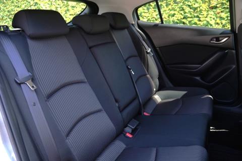 2016 Mazda Axela 20S / 3 Sport - Thumbnail