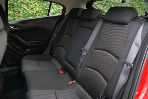 2016 Mazda Axela 20S / 3 Sport - Thumbnail