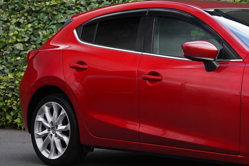 2016 Mazda Axela 20S / 3 Sport