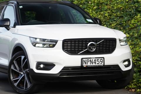 2021 Volvo XC40 T5 AWD R Design - Thumbnail
