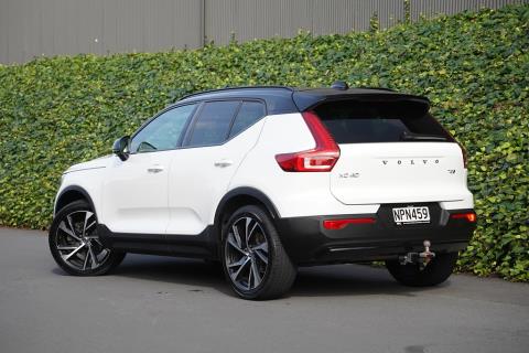 2021 Volvo XC40 T5 AWD R Design - Thumbnail