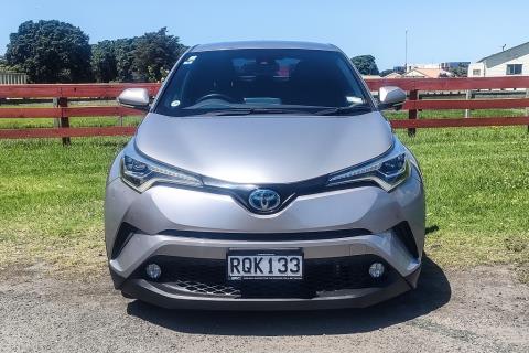 2017 Toyota C-HR G Hybrid - Thumbnail