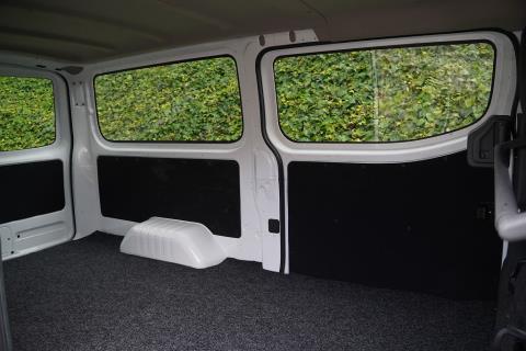 2021 Nissan NV350 / Caravan - Thumbnail