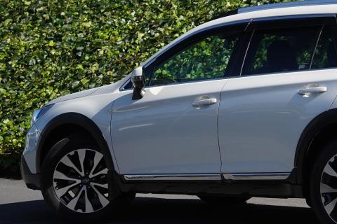 2016 Subaru Outback Limited - Thumbnail