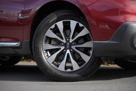 2017 Subaru Outback Limited 4WD - Thumbnail