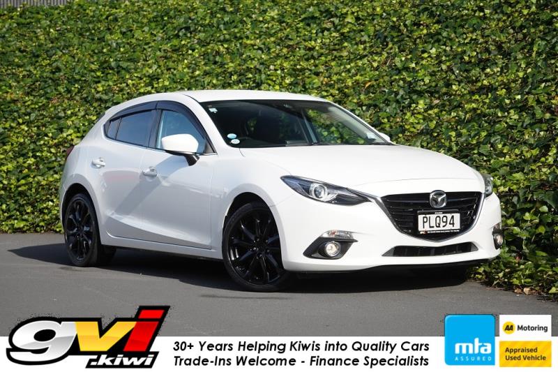 2014 Mazda Axela 20S / 3 Sport