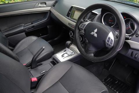 2015 Mitsubishi Lancer GSR / Galant - Thumbnail