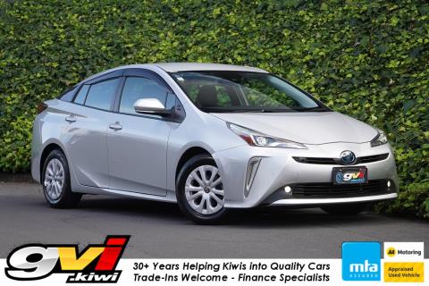 2021 Toyota Prius S Hybrid - Thumbnail