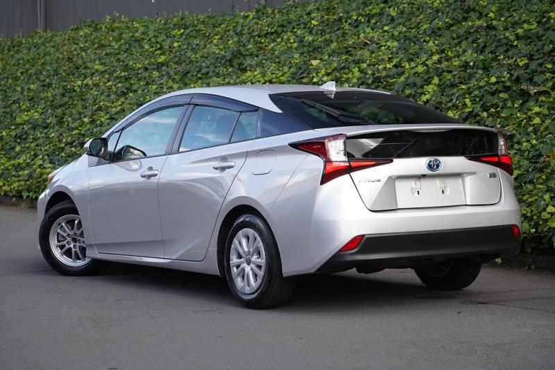 2021 Toyota Prius S Hybrid