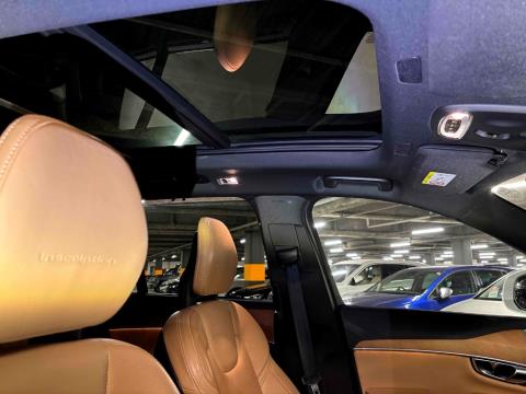 2018 Volvo XC90 T8 Twin Engine - Thumbnail