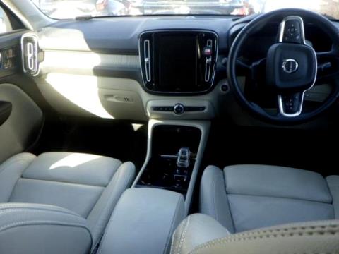 2020 Volvo XC40 B4 Inscription AWD - Thumbnail