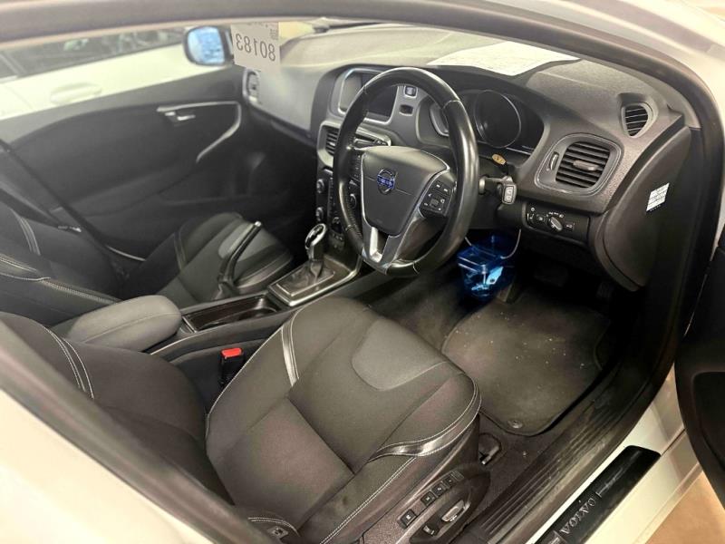 2015 Volvo V40 T4