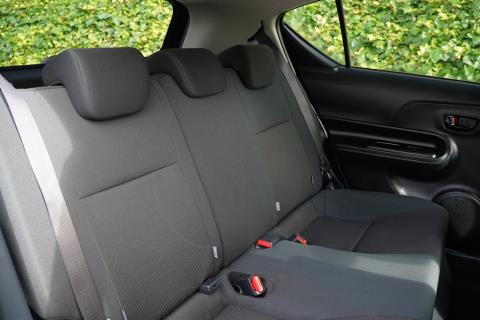 2016 Toyota Aqua Hybrid / Prius C - Thumbnail