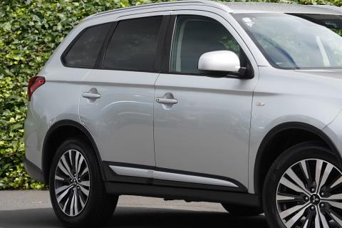 2020 Mitsubishi Outlander LS 2.4P 4WD - Thumbnail
