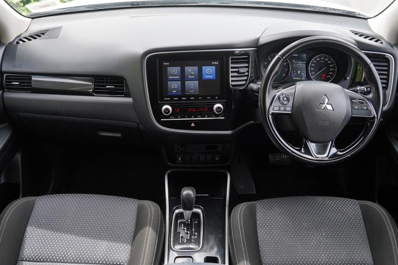 2020 Mitsubishi Outlander LS 2.4P 4WD