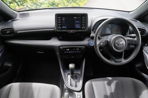 2021 Toyota Yaris Hybrid / Vitz - Thumbnail