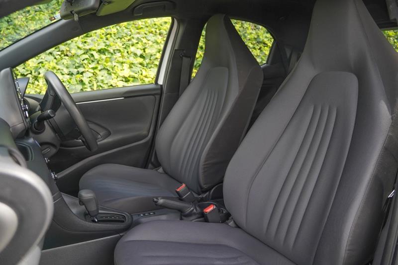 2021 Toyota Yaris Hybrid / Vitz