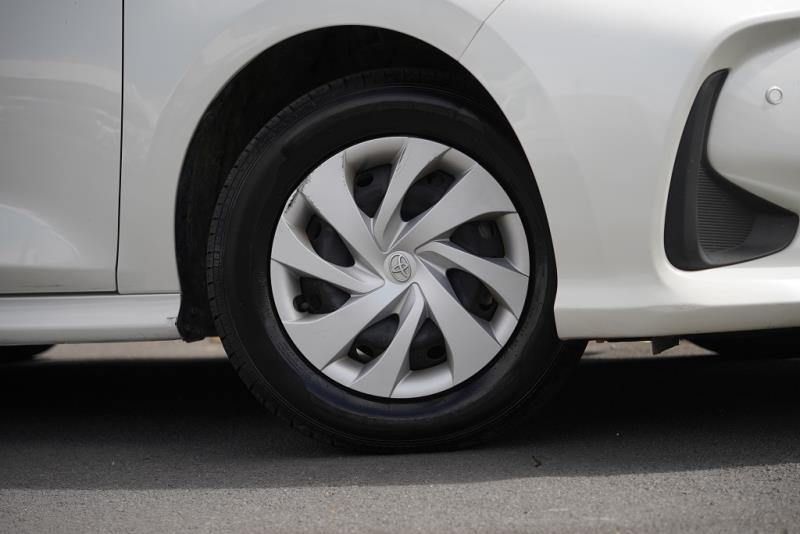 2021 Toyota Yaris Hybrid / Vitz