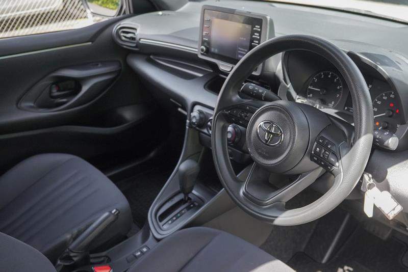 2020 Toyota Yaris / Vitz