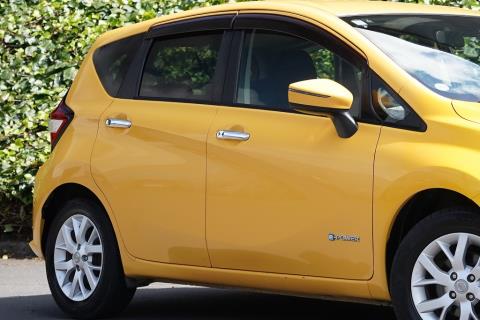 2019 Nissan Note e-Power X - Thumbnail