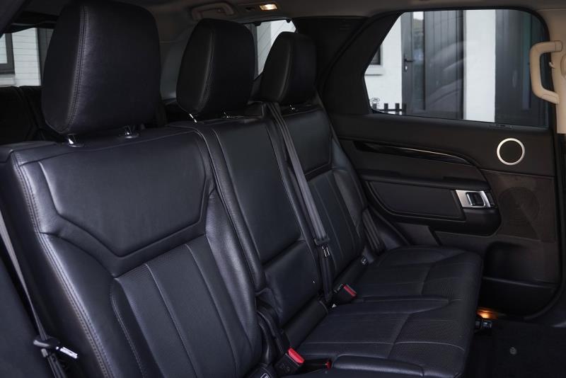 2018 Land Rover Discovery TD6 SE