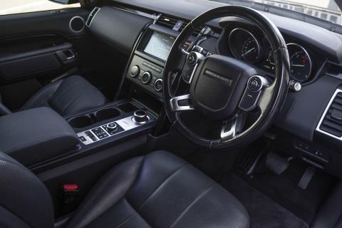 2018 Land Rover Discovery TD6 SE - Thumbnail