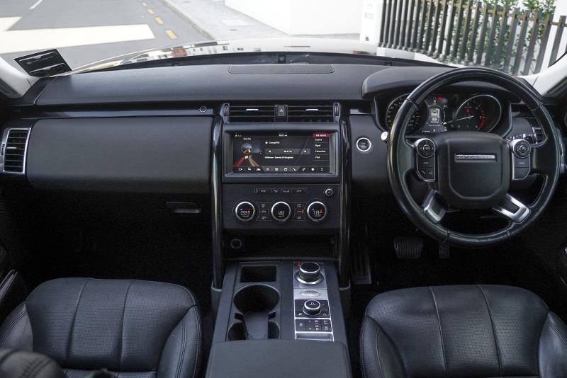 2018 Land Rover Discovery TD6 SE