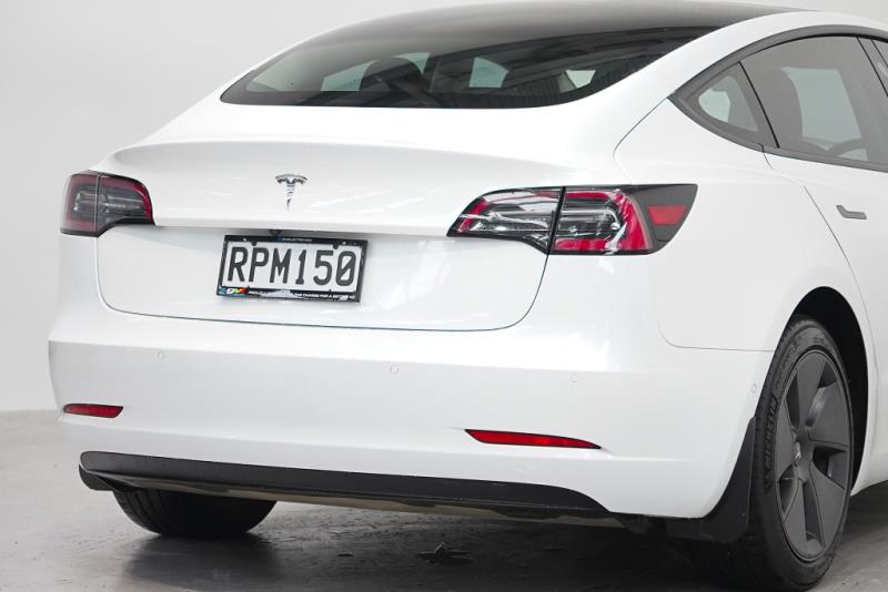 2021 Tesla Model 3 SR+