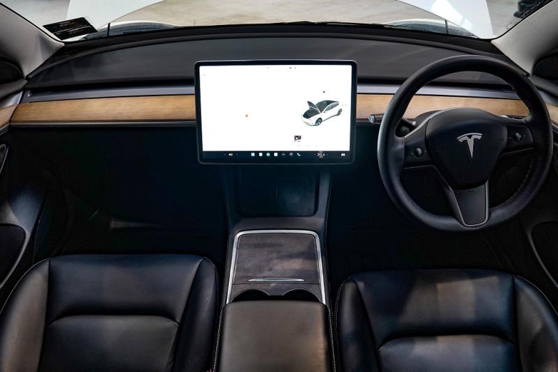 2021 Tesla Model 3 SR+