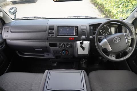 2020 Toyota Hiace ZL 5 Door - Thumbnail