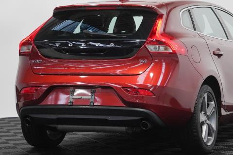 2014 Volvo V40 T4 SE - Thumbnail