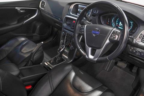 2014 Volvo V40 T4 SE - Thumbnail