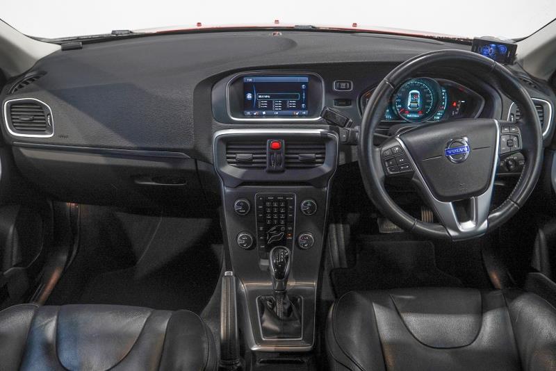 2014 Volvo V40 T4 SE