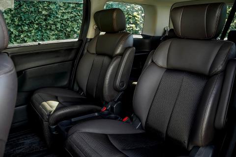 2021 Nissan Elgrand 250 H-Star - Thumbnail