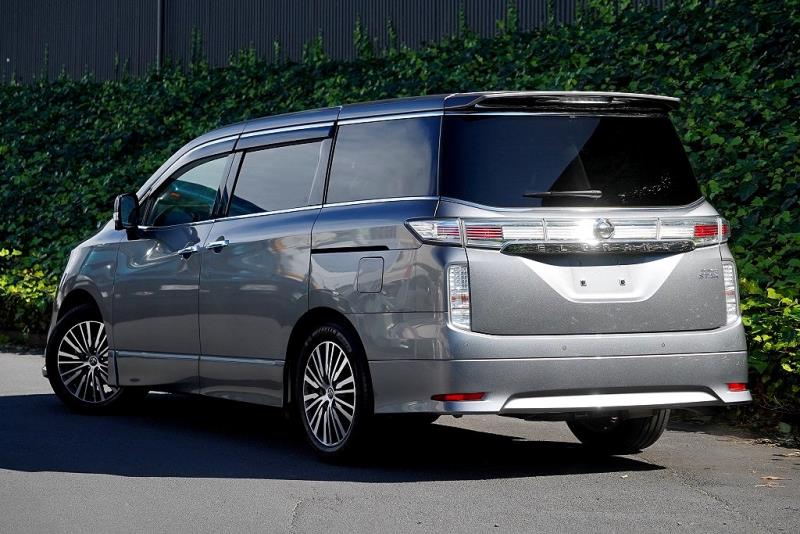 2021 Nissan Elgrand 250 H-Star