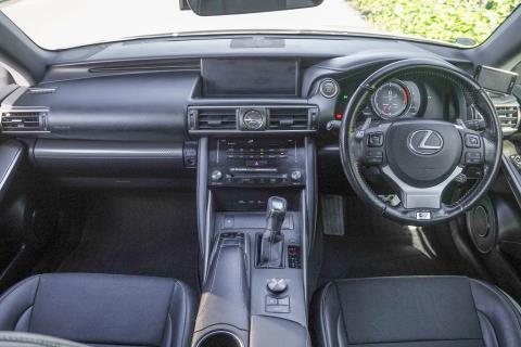 2017 Lexus IS 200t - Thumbnail