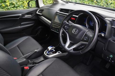 2014 Honda Fit Hybrid L / Jazz - Thumbnail