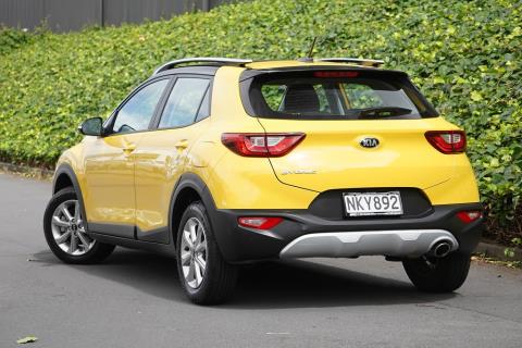 2021 Kia Stonic LX - Thumbnail