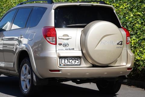 2007 Toyota RAV4 Limited 4x4 - Thumbnail