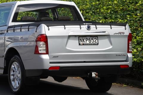 2017 SsangYong Actyon Sports - Thumbnail