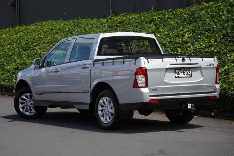 2017 SsangYong Actyon Sports - Thumbnail