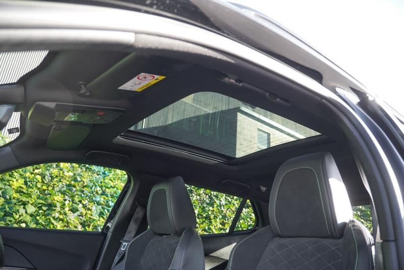 2022 Peugeot e-2008 GT Electric