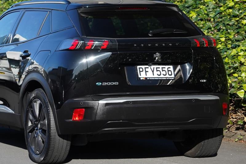 2022 Peugeot e-2008 GT Electric