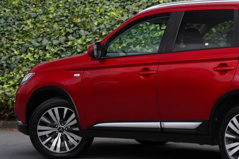 2022 Mitsubishi Outlander LS 7 Seater - Thumbnail